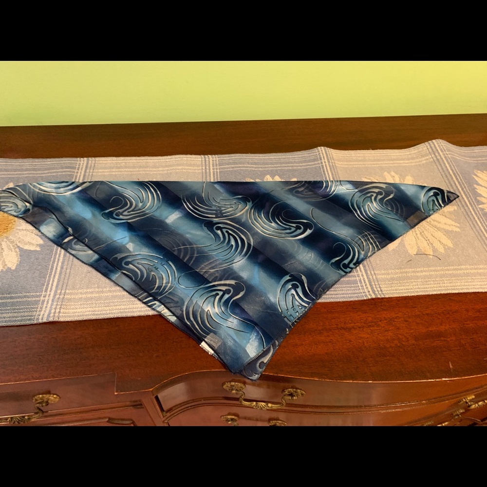 Scarf - Picture 3 of 3